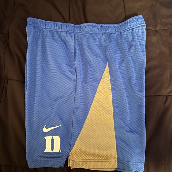 Nike duke blue devils basketball shorts size xxl - Picture 2 of 3